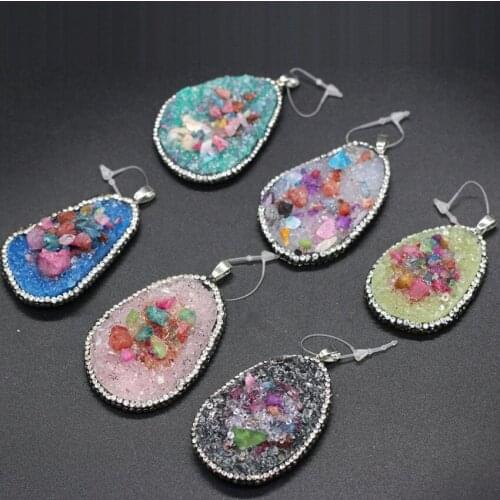 Silver Plated Irregular Shape Crystal and Resin Dyed Many Colors Pendant with Small Stone Ethnic Style Jewelry