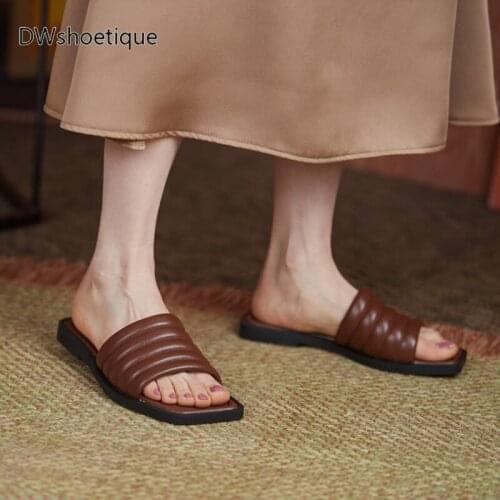 DWshoetique Women's Slip-ons