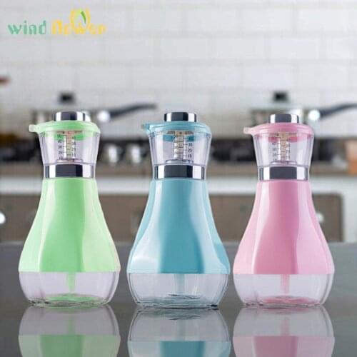 Wind flower Kitchen Oil Vinegar Quantitative Pressing Non-slip Oil Pots Tableware Multi-functional Fashion Seasoning Bottle
