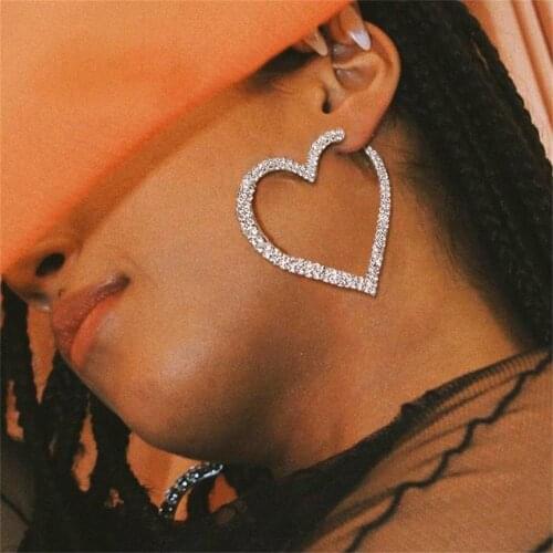 Shiny Hollow Love Heart Full Rhinestone Exaggerated Earrings Jewelry Fashion Personality Street shot Lady Crystal Ear Jewelry