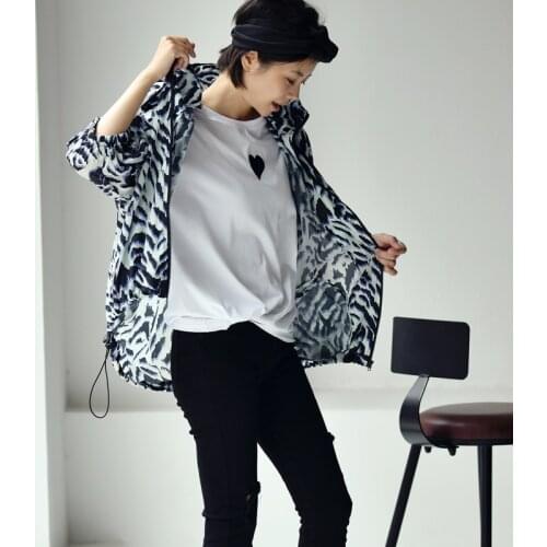 MICOCO W5222C Korean Fashion Leopard print collar fold loose half sleeve Short coat