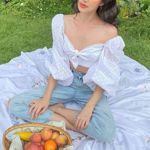 2021 Elegant Sweet Ladies Blouse Trendy Solid Color Hollow Out Long Sleeve V-Neck Lace-Up Fitting Bandage Cropped Shirt