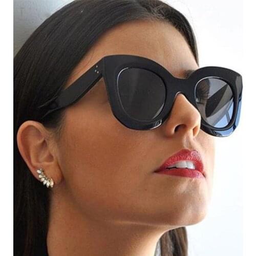 2021 Hot Sale Fashion Female Rivet Shades Big Frame Style Sunglasses Women Luxury Brand Designer Vintage Sun Glasses Max Glasiz