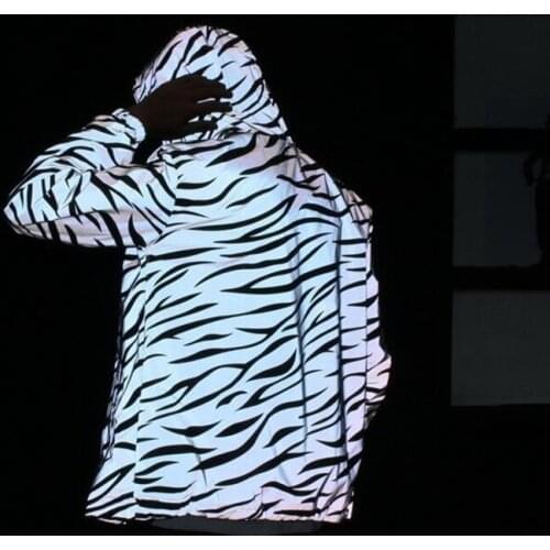 Nice Pop Men Jacket Hip Hop Windbreaker Reflective Jacket Zebra Stripe Fluorescent Coat Hooded Couples Thin Hoodie Cardigan