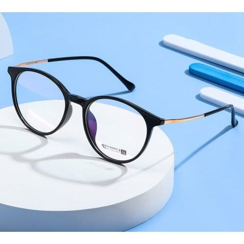 Beta Titanium Frame Glasses Unisex Full Rim Eye Glasses Round Spectacles with Spring Hinges New Arrival Eyewear
