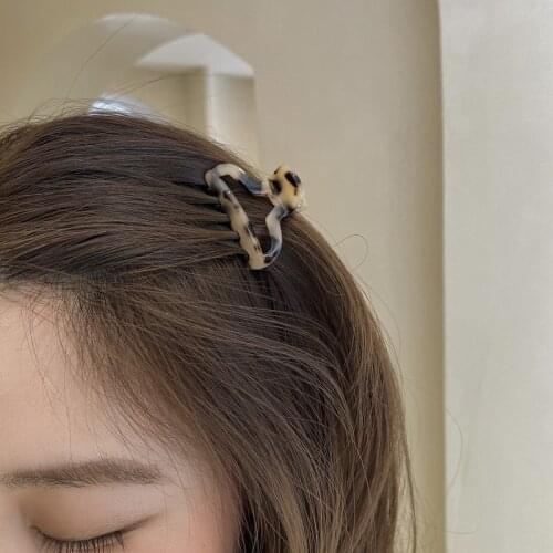 Hairpin female summer bangs clip catching clip hair catching female hair small shark clip headdresstemperament hairpin sideclip