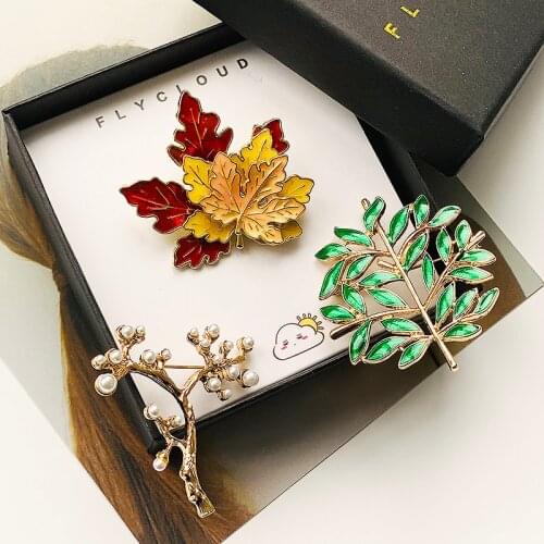 Maple leaf green leaf brooch plant brooch brooch flower lady temperament all-match clothes jewelry accessories