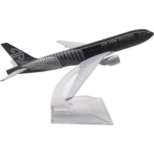16CM Plane Model Air New Zealand Boeing B777 Metal Diecast Airplane Model Toys Airplanes Aircraft Kids Gift Collectible