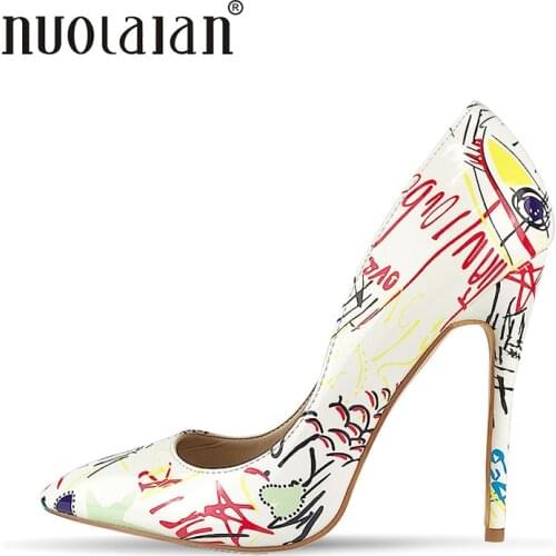 2018 Brand Fashion Graffiti Colorful Women Pumps Sexy Stiletto high heels Wedding Party Women Shoes sapato feminino
