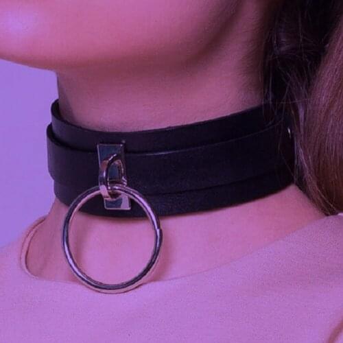 2021 New Fashion Adjustable Collar Neck Cover Gothic Women Neck Belt Bdsm Bondage Synthetic Leather Harness Collar Sexy Bondage