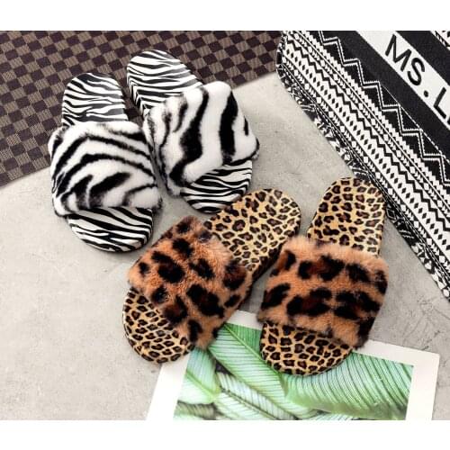 Women Fashion Black And White Leopard Fur Slippers Womens Winter Warm Flat Bottomed Slippers