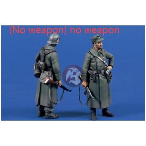 1:35 resin assembled model scene layout World War II model 2 figures are unpainted (No weapon) no weapon