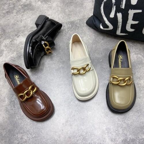 2021 Spring and Autumn New Womens Leather Shoes British Style Fashion Patent Leather Square Toe Platform Loafers