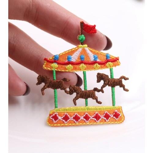 2019 New Carousel Embroidered Patches Cute Merry-go-round Patches Supplies Handmade Sticker Sewing On Clothes Bags Accessories
