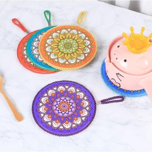 New wash-free insulation mat Amazon Mandala pattern decorative cutlery Round ceramic cup cushion with sling