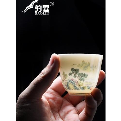 Small Ceramic Tea Water Cup Set Japanese Luxury Simple Tea Cup Creative Saucer Couple Cuia Silicone Pottery Drinkware AB50CB