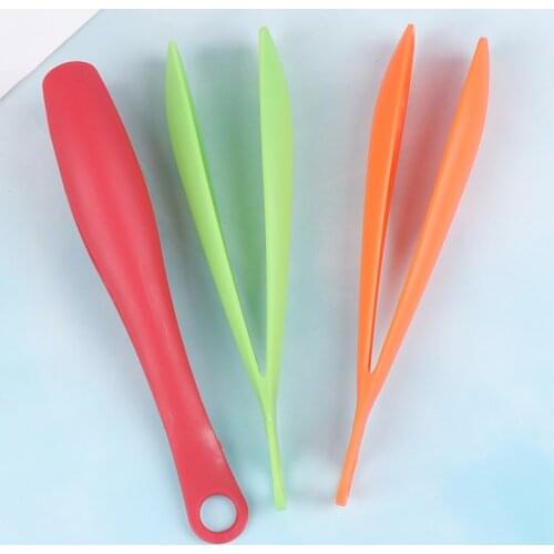 3 Color 14.7*1.8cm Plastic Food Tongs Non-Stick Barbecue Clip Food Salad Tong Kitchen Tools Utensils Accessories