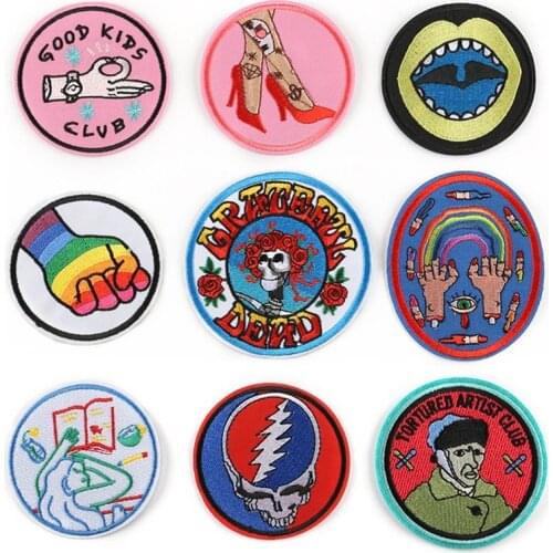 1pcs mix Circular Insignia Patches for Clothing Iron on Embroidered Sew Applique Cute Fabric Badge Garment Apparel Accessories