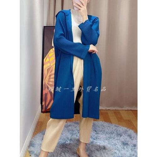 HOT SELLING Miyake fashion hooded collar long sleeve single breasted loose Thick windbreaker IN STOCK