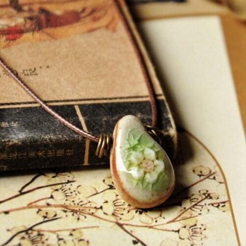 Women Hand Kneaded Ceramic Flower Pendant Necklace Simple Vintage Ethnic Style Fashion Girl Choker Jewelry