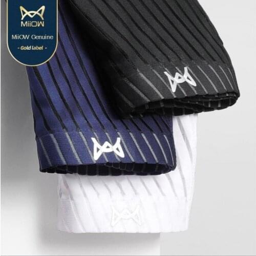 MiiOW Mens Underwear New Fashion Sexy Trend Loose Ice Silk Boxer Shorts Antibacterial Breathable Adult 3 Pieces