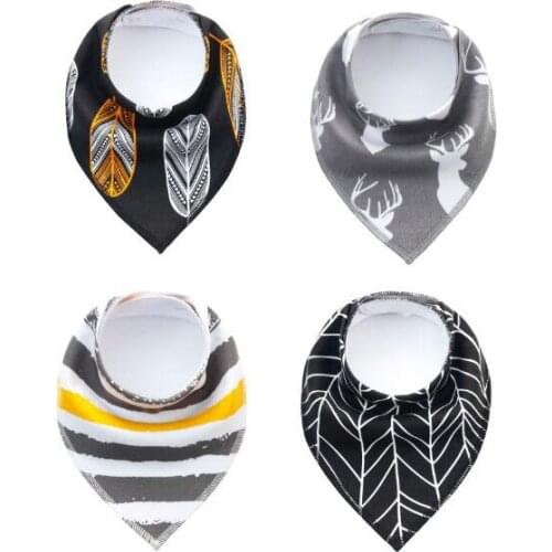 4pc Adjustable Cat Dog Bib New Design Christmas Pattern Pet Bandanas Tropical Cute Puppy Dog Scarf Dog Bandanas