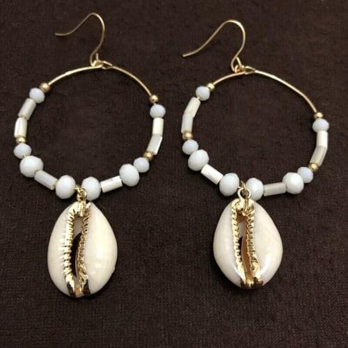 Golden Fashion Bohemian Natural Sea Shell Pendant Earrings Simple Geometric Large Round Earrings Ladies Jewelry Accessories