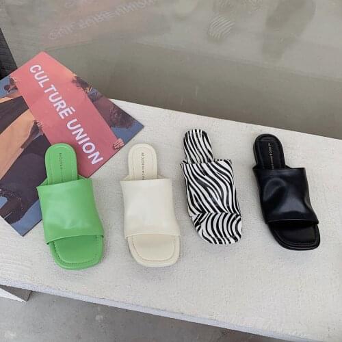 2021 Summer New Zebra Candy Color Thick Bottom Internet Celebrity Beach Slippers