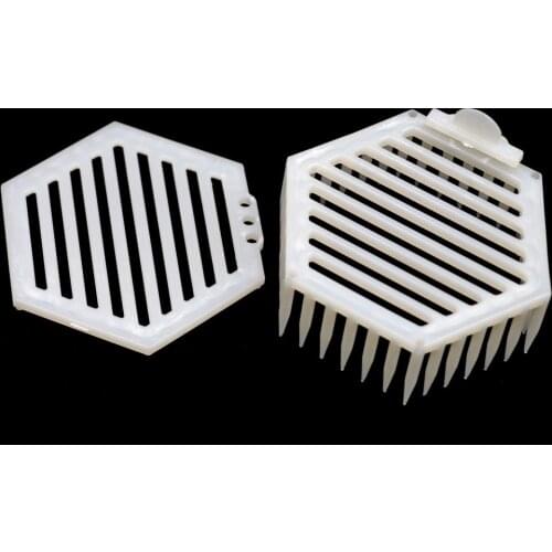 2 Pcs Beekeeping Tool Bee Queen Cage Bees Catcher Apiculture Cages Cell Box Equipment Tools Plastic Hexagonal Beekeeper Supplies