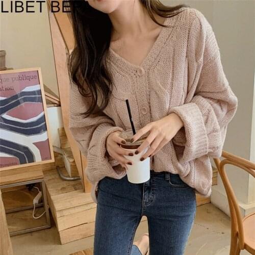 New 2020 Womens Sweaters Autumn Winter V-Neck Buttons Short Cardigans Korean Vintage Knitwears Oversize Wild Lady Top SWC8136