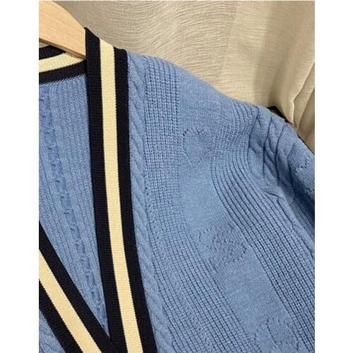2021 Early Autumn New Knitted Sweater Blue V-neck Women Cardigan