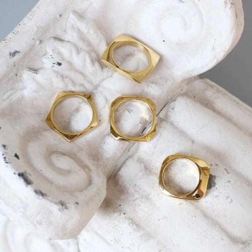2021 New Minimalist Artistic Anti-allergic Tarnish Free Stainless Steel 18k Gold Plated Square Geometric Gold Rings for Women