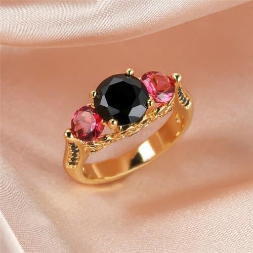 Classic Black Round Zircon Ring Red Small Stone Rings For Women Luxury Engagement Jewelry Vintage Fashion Yellow Gold Ring Gifts