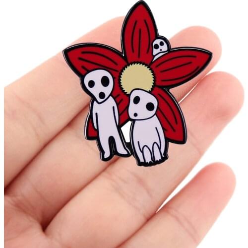 DZ2186 Japanese Anime Comics Cute Jewelry Pins for backpacks Lapel Enamel Pins and Brooches for Woman Bags Badge Friend Gifts