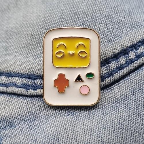Enamel Pin Recreational Machines Brooch Metal Badge Jewelry Gift for Fans Friends 2021 Wholesale