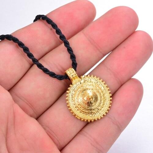 WANDO Ethnic Romantic Anniversary Jewelry Gold Color good luck Pendant Necklaces for Women Girls Wedding Girlfriend Wife Gift