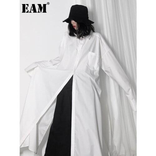 [EAM] Women White Vent Split Big Size Long Blouse New Lapel Long Sleeve Loose Fit Shirt Fashion Tide Spring Autumn 2021 19A-a606