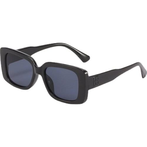 Hot sale Cool 2021 Years Kids Sunglasses Sun Glasses for Children Boys Girls Fashion Eyewares Coating Lens UV 400 Protection