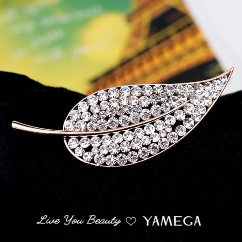 Fashion Gold Rhinestone Brooch Pin Leaf Brooches Office Lapel Pins Trendy Jewelry Accesorries Designer Brooches For Women Gifts