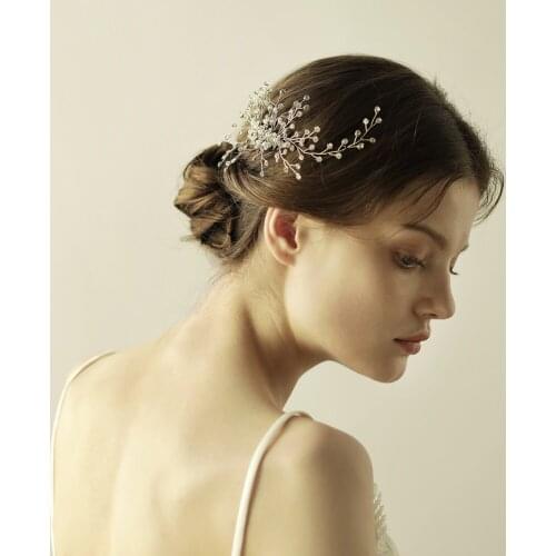 Romantic Sweetheart Bridal Headdress Shiny Alloy Pearl Crystal Rhinestone Hair Comb for Wedding Perform Travel Photo Prop O833