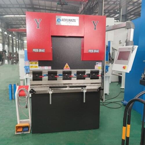 CNC hydraulic press brake, press bending machine with TP10S controller for folding carbon steel sheet Multi Angle