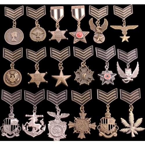 Fashion brooch breastpin Order of Merit college army rank metal badges applique patches for clothing HE-2682