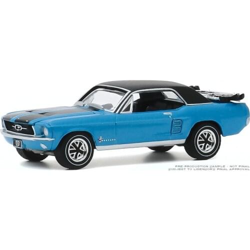 GreenLight 1:64 Ford Mustang Coupe Ski boutique alloy car toys for children kids toys Model original box