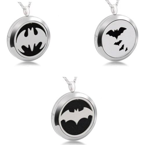 5PCS 3 Styles Auspicious Bat 316L Stainless Steel Pendant Essential Oil Diffuser Necklace Perfume Locket For Gift Jewelry