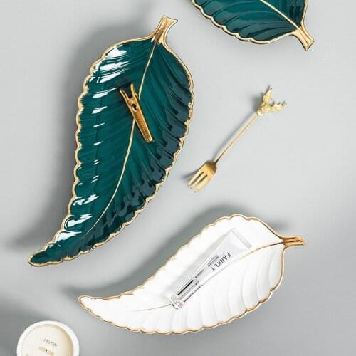 MT light luxury Nordic ins style modern home decoration tray decorative plate ceramic leaf plate snack dry fruit plate