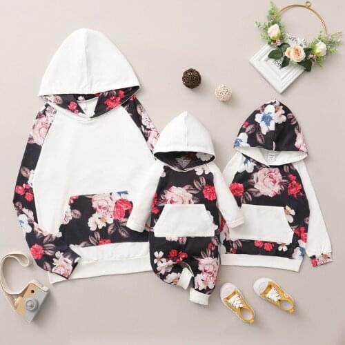 PatPat Floral Print Long Sleeve Hooded Sweatshirts for Mom and Me