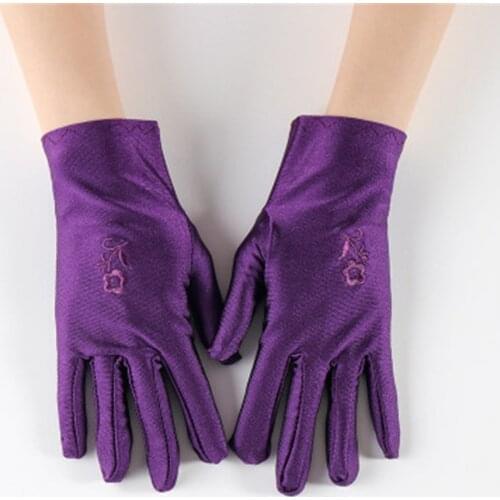 Spring and summer new ladies pure color spandex Sun protection gloves, flower embroidery etiquette show driving gloves JT013