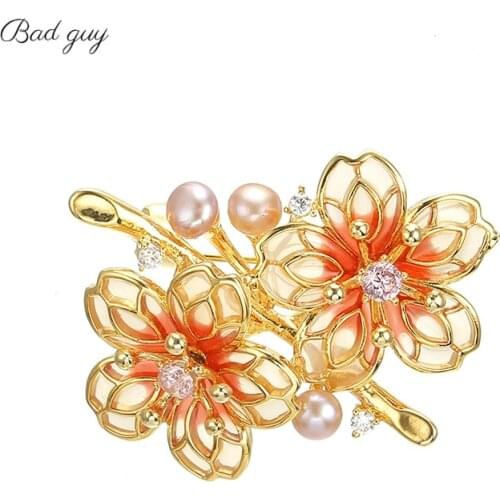 Bad Guy Zicon Brooch Pin for Womens Gold Flower Enamel Brooch Clothes Scarf Buckle Garment Accessories Vitage Jewelry Pearl Pin