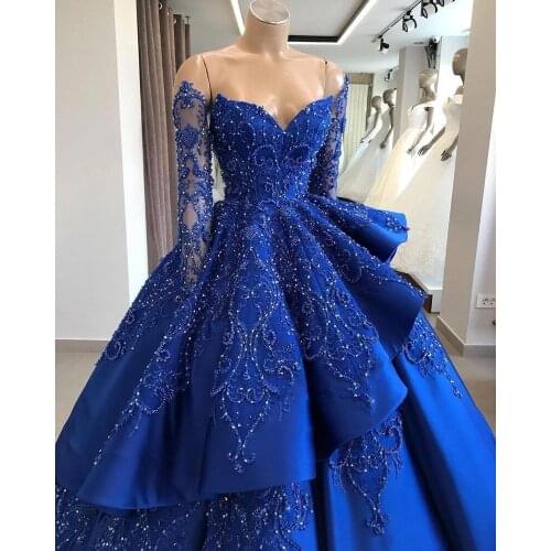 Women Long Satin Quinceanera Dresses Tiered Off The Shoulder Ball Gowns Appliques Sequin Vintage Illusion Prom Dress
