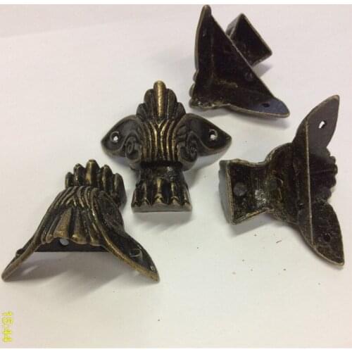 Case Box Corners For Furniture Decoration Triangular Pattern Carved Bronze Tone,4.7cm x3.8cm,1000pcs
